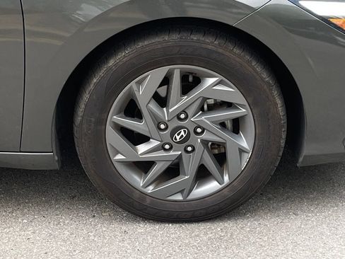 Used 2024 Hyundai Elantra SEL FWD image 31