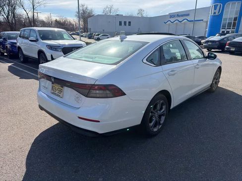Used 2023 Honda Accord EX image 11
