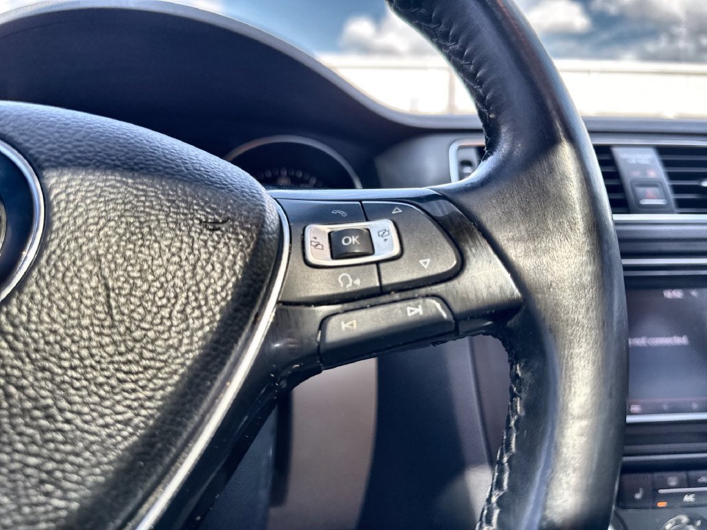 Used 2018 Volkswagen Jetta SE FWD image 32
