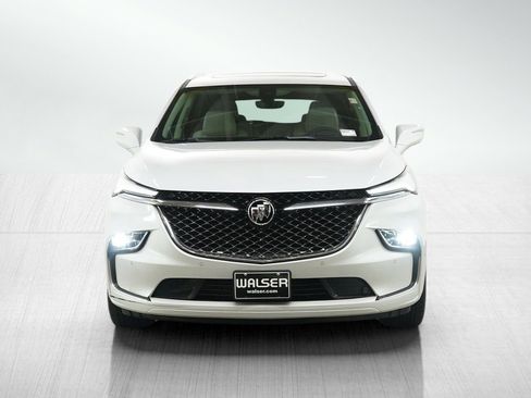 Used 2024 Buick Enclave Avenir w/ Avenir Technology Package image 8