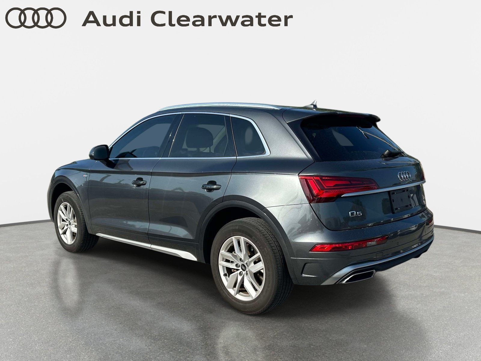 Used 2023 Audi Q5 2.0T Premium AWD/4WD image 2