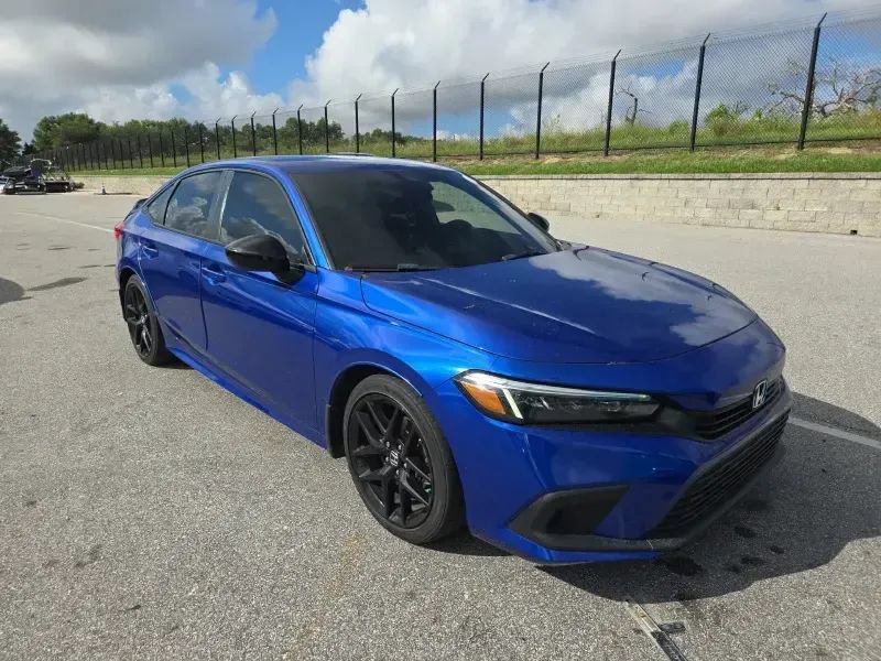 Used 2023 Honda Civic Sport image 5
