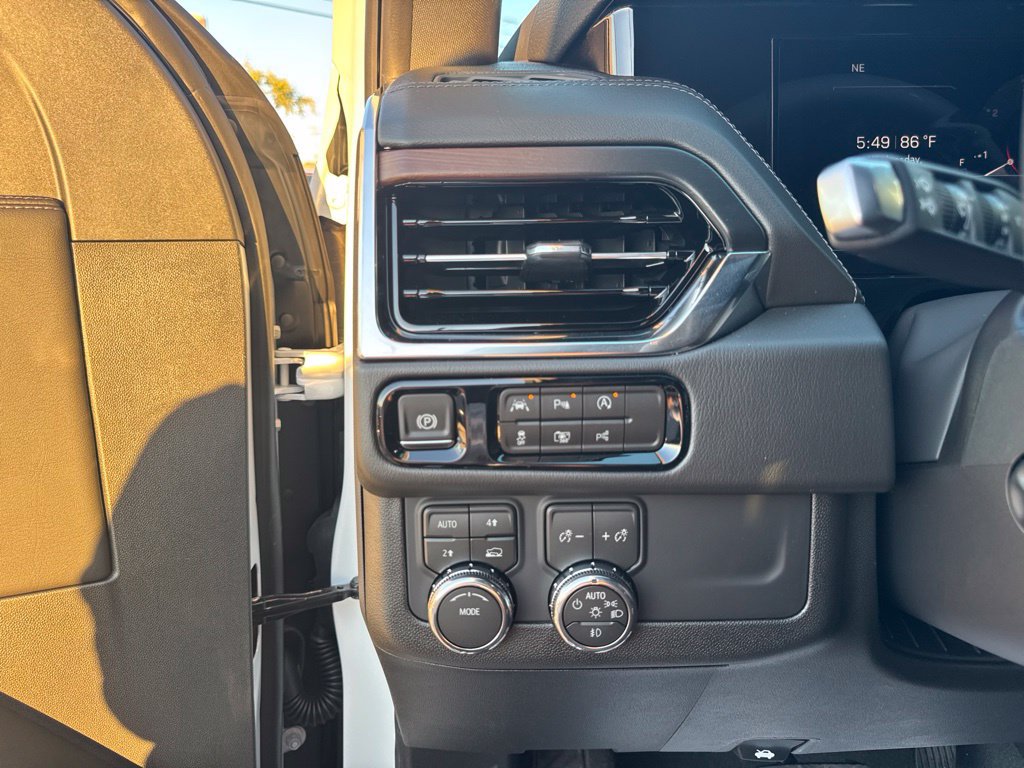 New 2027 GMC Yukon Denali w/ Sun & Power Step Package AWD/4WD image 13