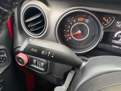 Used 2019 Jeep Wrangler Unlimited Sport S AWD/4WD image 33