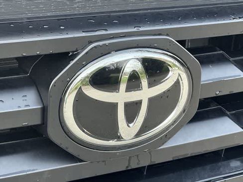 Used 2023 Toyota Tacoma SR image 15