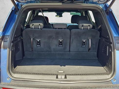 Used 2025 Chevrolet Traverse LT w/ Driver Confidence Package FWD image 10