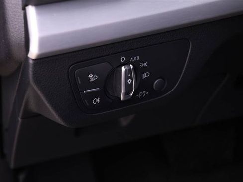 Certified 2024 Audi Q5 e Premium Plus w/ Premium Plus Package image 20