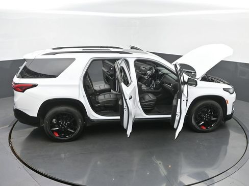 Used 2023 Chevrolet Traverse Premier w/ Redline Edition image 67