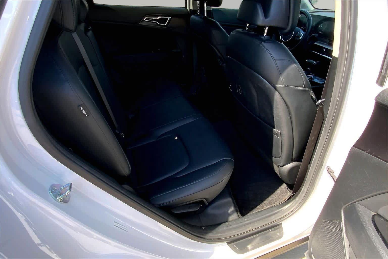 Used 2025 Kia Sportage EX FWD image 20