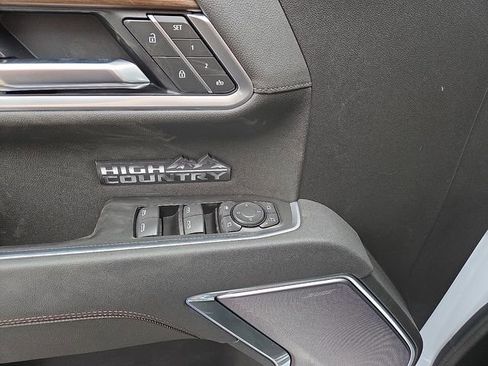 New 2026 Chevrolet Silverado 1500 High Country w/ Technology Package AWD/4WD image 10