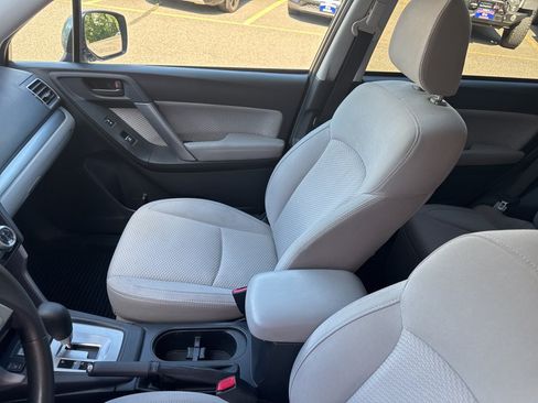 Used 2017 Subaru Forester 2.5i Premium AWD/4WD image 15