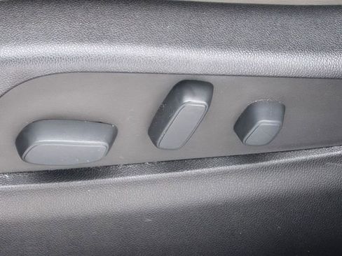 Used 2022 Cadillac XT4 Premium Luxury w/ Cold Weather Package image 13