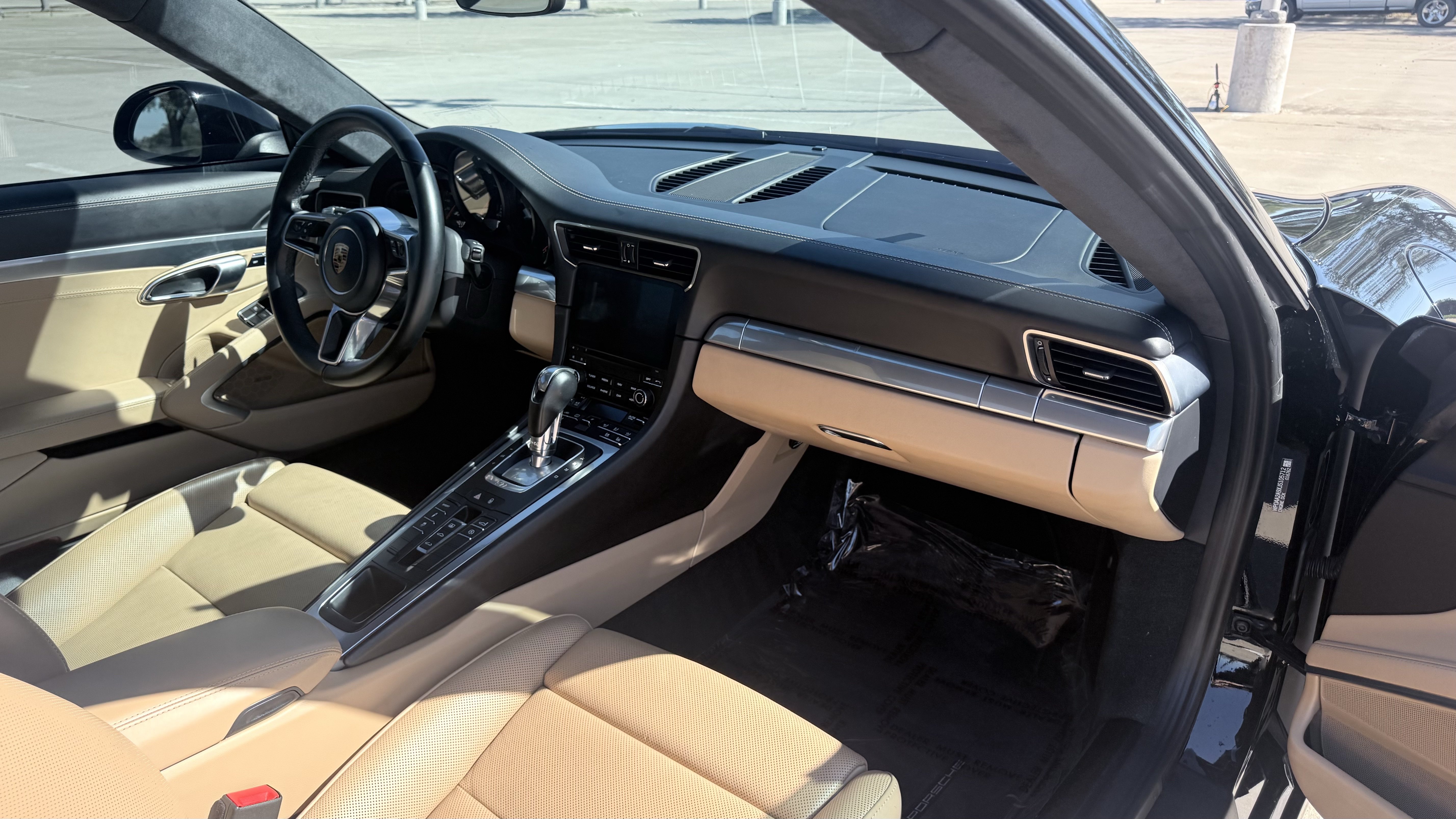 Used 2018 Porsche 911 Carrera image 31