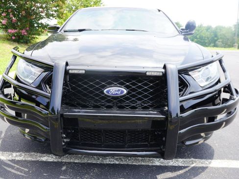 Used 2016 Ford Taurus Police Interceptor AWD image 4
