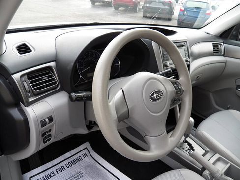 Used 2011 Subaru Forester 2.5X w/ Popular Equipment Group 1A image 9