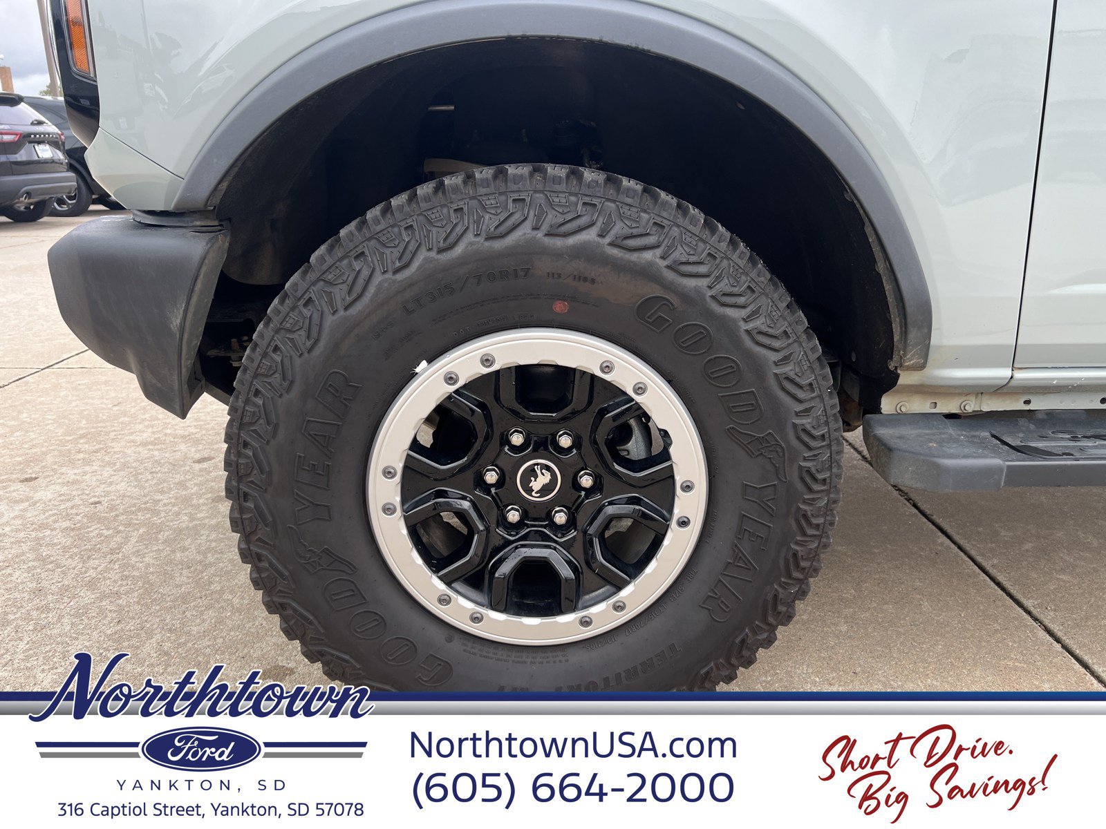 Used 2021 Ford Bronco Outer Banks w/ Sasquatch Package AWD/4WD image 9