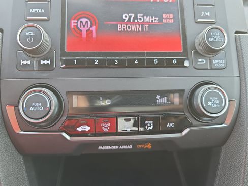 Used 2019 Honda Civic Sport image 21