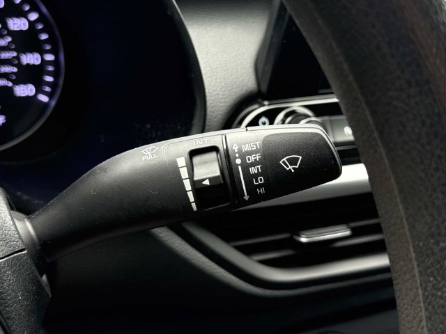 Used 2024 Kia Forte LXS FWD image 23