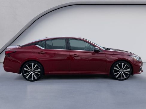 Used 2019 Nissan Altima 2.5 SR FWD image 6