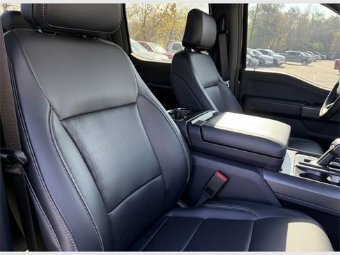 Used 2025 Ford F150 Lariat w/ Equipment Group 502A High image 15