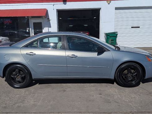 Used 2009 Pontiac G6 Sedan w/ Sport Package 1 image 4