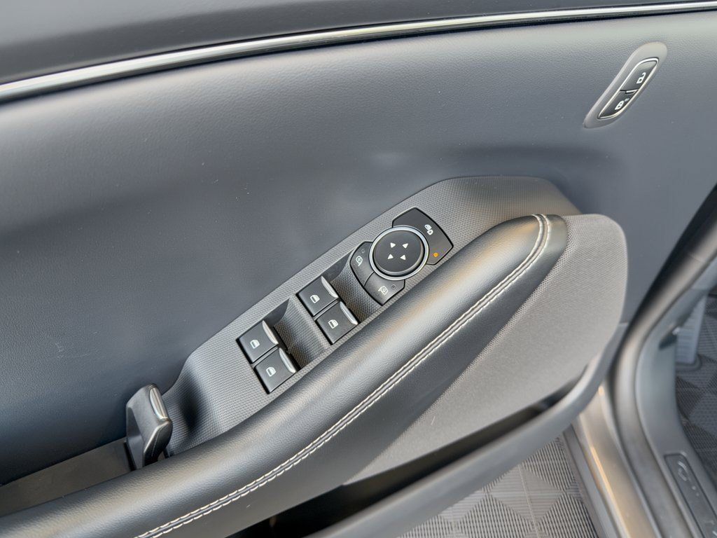 Used 2023 Ford Mustang Mach-E Select RWD image 15