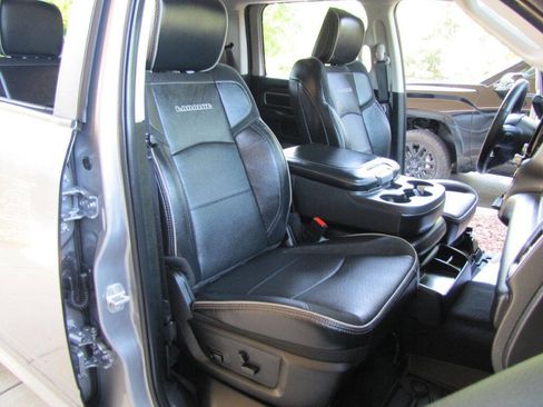 Used 2024 RAM 2500 Laramie image 24