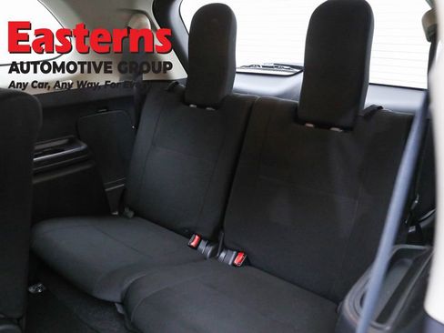 Used 2020 Mitsubishi Outlander ES image 25