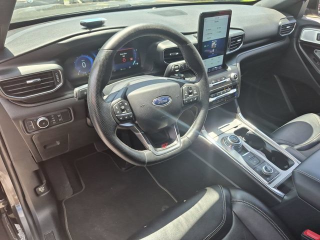 Used 2020 Ford Explorer ST w/ Premium Technology Package AWD/4WD image 10