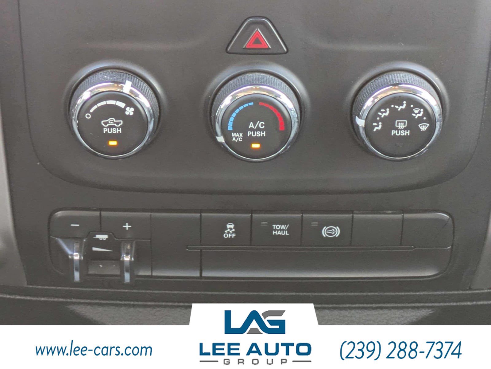 Used 2018 RAM 3500 SLT AWD/4WD image 16