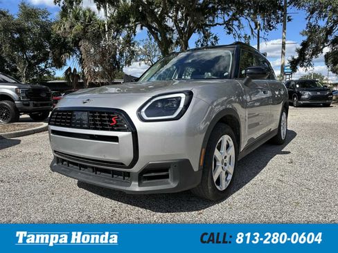 Used 2025 MINI Cooper Countryman S image 1