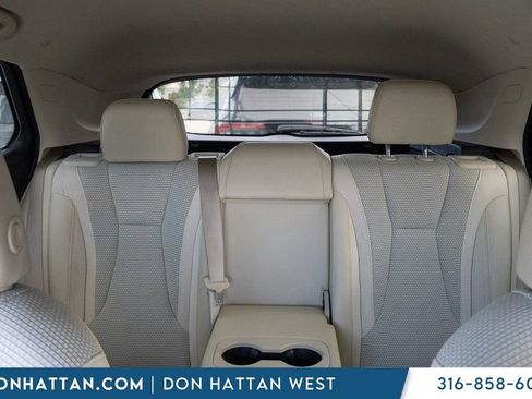 Used 2023 Buick Envision Preferred FWD image 21