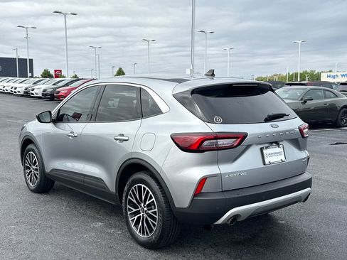 Used 2023 Ford Escape Active w/ Tech Pack #1 AWD/4WD image 5