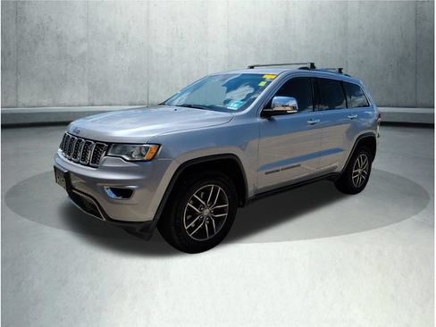 Used 2017 Jeep Grand Cherokee Limited AWD/4WD image 1