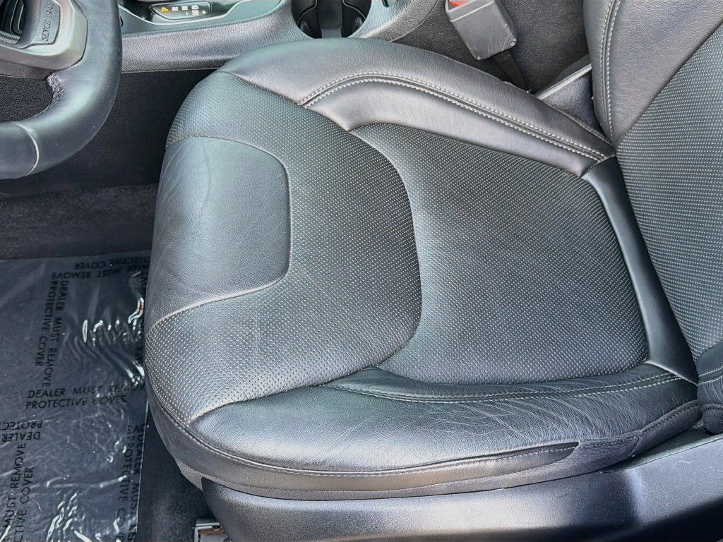 Used 2020 Jeep Cherokee Limited FWD image 17