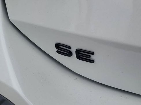 New 2026 Volkswagen Tiguan SE R-Line FWD image 6