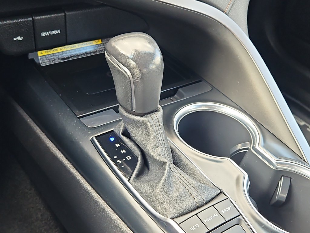 Used 2020 Toyota Camry XLE FWD image 26
