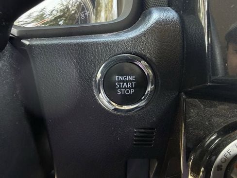 Used 2021 Toyota 4Runner TRD Off-Road AWD/4WD image 25