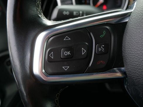 Used 2020 Jeep Wrangler Unlimited Sahara w/ Uconnect 4C Nav & Sound Group AWD/4WD image 19