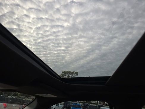 Used 2025 Ford F150 King Ranch w/ FX4 Off-Road Package image 13