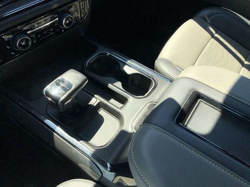 Used 2022 Chevrolet Silverado 1500 ZR2 image 18