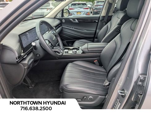 Used 2025 Genesis GV80 2.5T Standard AWD/4WD image 10
