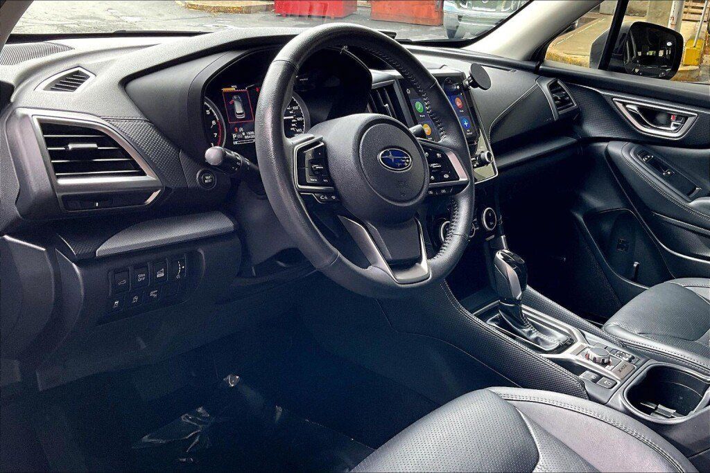 Used 2020 Subaru Forester Limited w/ Popular Package #3 AWD/4WD image 10