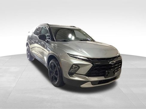 Used 2024 Chevrolet Blazer LT w/ Midnight/Sport Edition AWD/4WD image 9