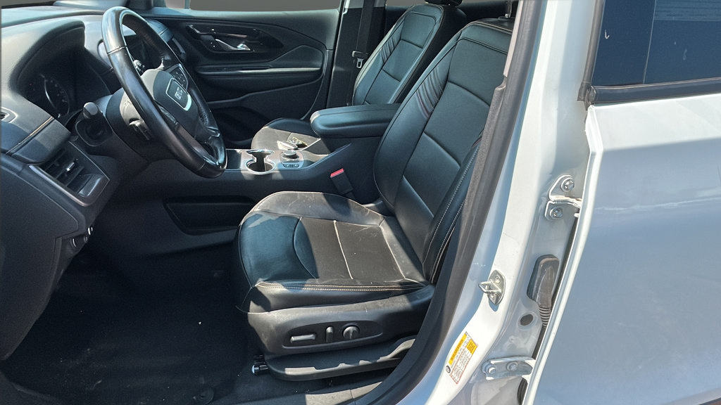 Used 2022 GMC Terrain AT4 AWD/4WD image 14