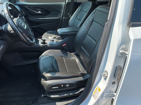 Used 2022 GMC Terrain AT4 AWD/4WD image 14