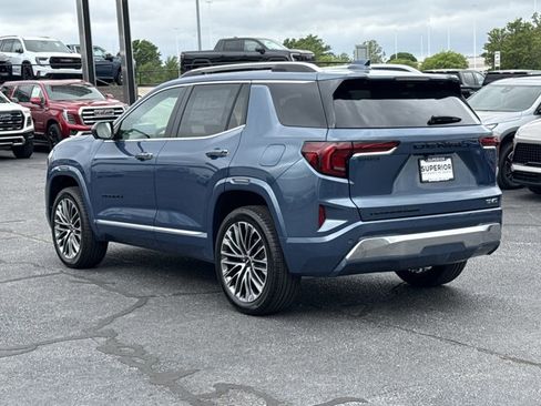 New 2026 GMC Terrain Denali w/ LPO, Black Badging Package AWD/4WD image 11