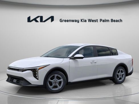 Used 2025 Kia K4 FWD image 4