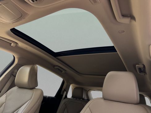Certified 2022 Lincoln Nautilus Reserve AWD/4WD image 23