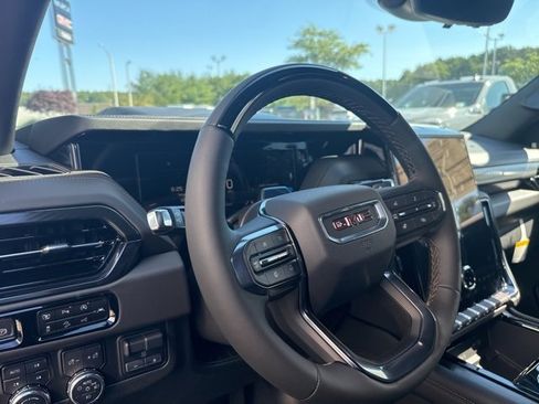 New 2025 GMC Yukon XL AT4 w/ AT4 Premium Plus Package image 13